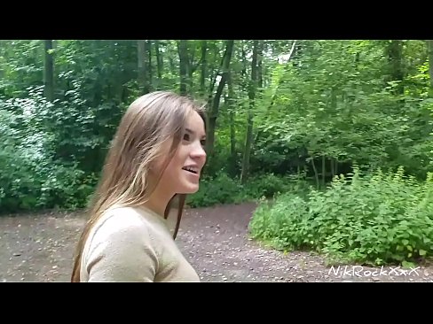 ❤️ Ek het vir Evelina voorgestel dat ons in 'n publieke plek naai! Sy het ja gesê. Toe genaai ek haar in die gat en kom in haar mond. Toe vis sy haarself. ❌ Porno by ons af.hentaiser.ru ☑