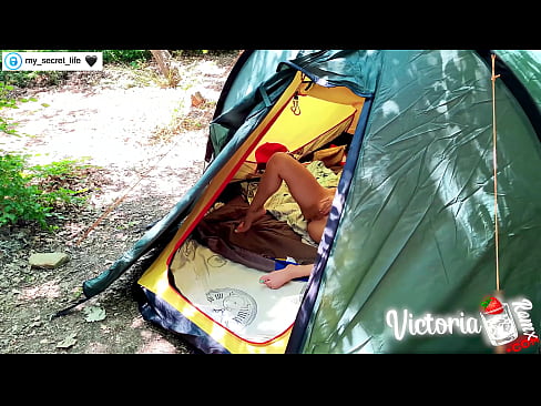 ❤️ Op kamera verfilm Passievolle ruk vreemdeling in 'n tent ❌ Porno by ons af.hentaiser.ru ☑